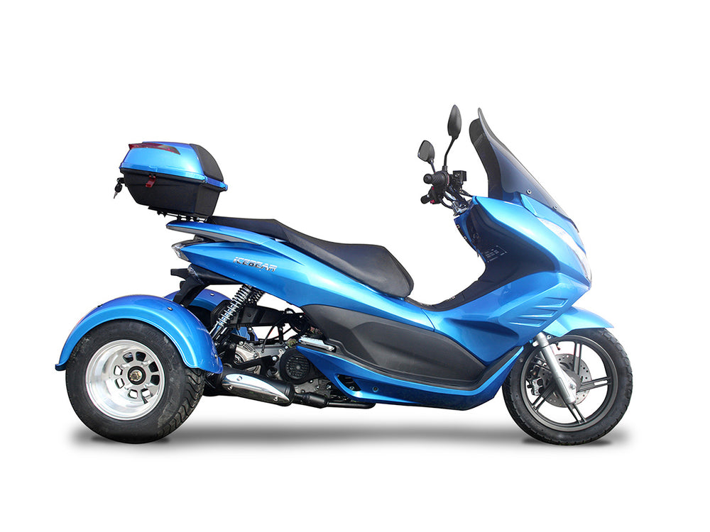 
            
                Load image into Gallery viewer, Q6 50cc Trike Scooter
            
        